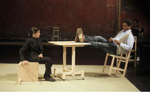 《惊奇的山谷》：不负责为生活解惑，只提供思考的契机