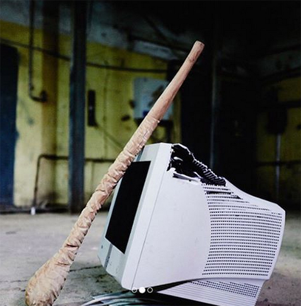 感觉不爽？现在你付一笔钱就可以毁了这个房间里的所有东西