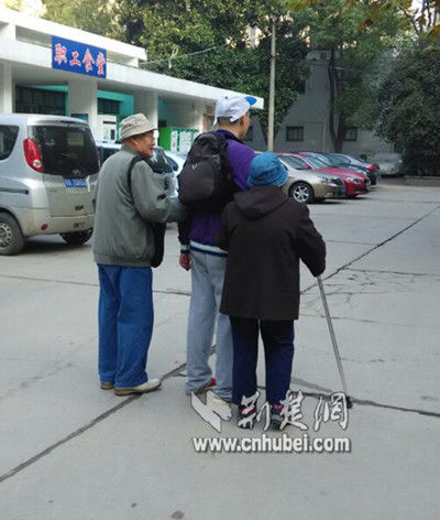 19岁自闭症外孙