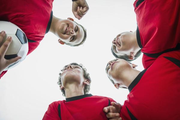 平视|课间活动变圈养，男孩可能最“受伤”