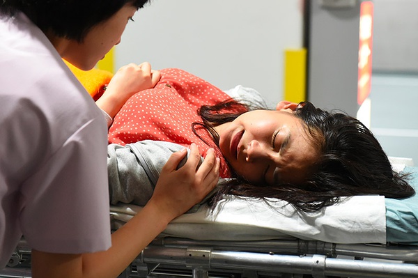 这部日剧太煽情，都怪产科医生还要兼职弹钢琴