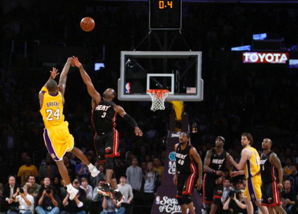 张佳玮 | 再见，科比！他是在用投篮和各个球馆告别