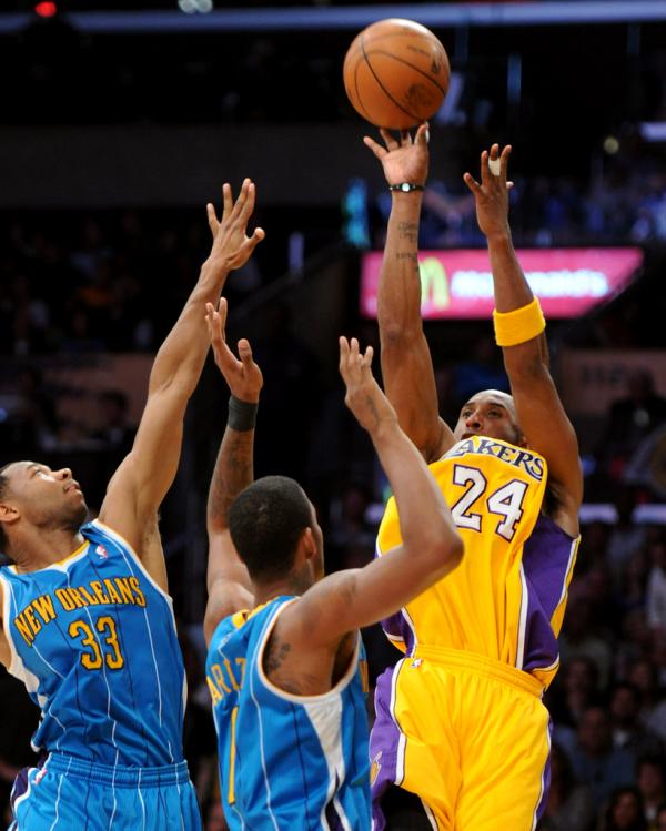 张佳玮 | 再见，科比！他是在用投篮和各个球馆告别