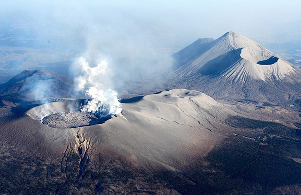 詹姆斯·邦德旅行简史，这名王牌特工已经浪遍了世界（上）