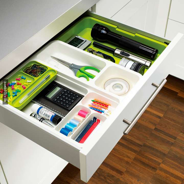 桌子乱七八糟的人却是完美主义者？