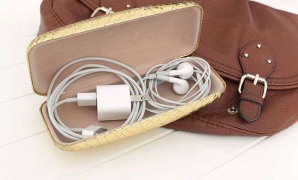 十个超级强大的出差整理术，就用你随手可见的小物品