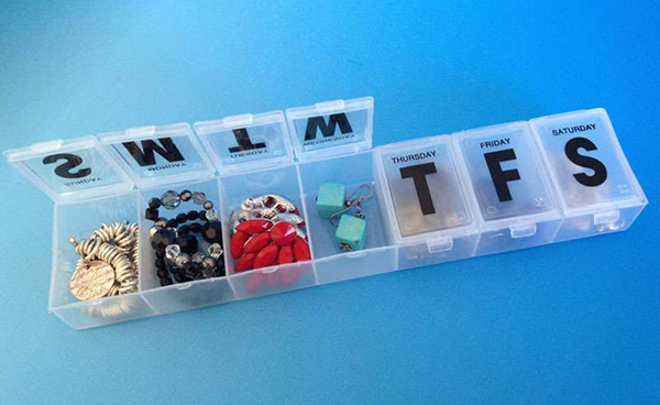 十个超级强大的出差整理术，就用你随手可见的小物品