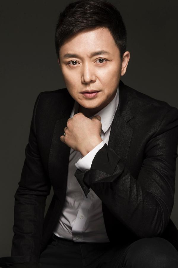 专访｜他是谢玉，他是王天风，他是“戏痴”刘奕君