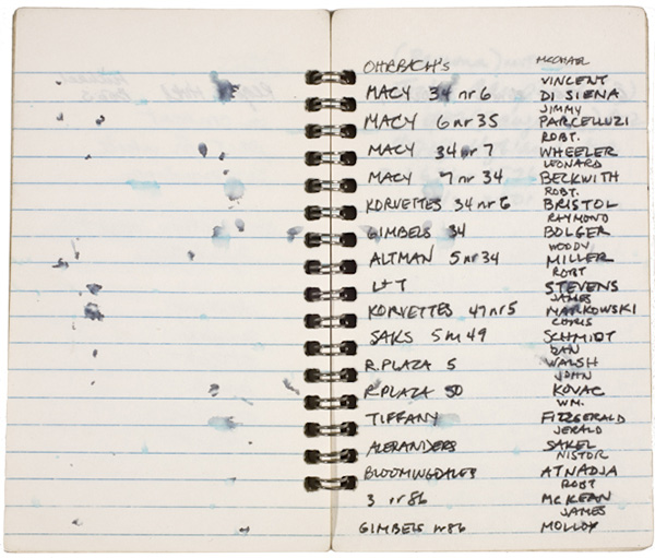 眼光|有一个女人举着相机不远万里，去做集体记忆的藏家