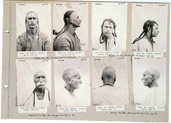 眼光|有一个女人举着相机不远万里，去做集体记忆的藏家