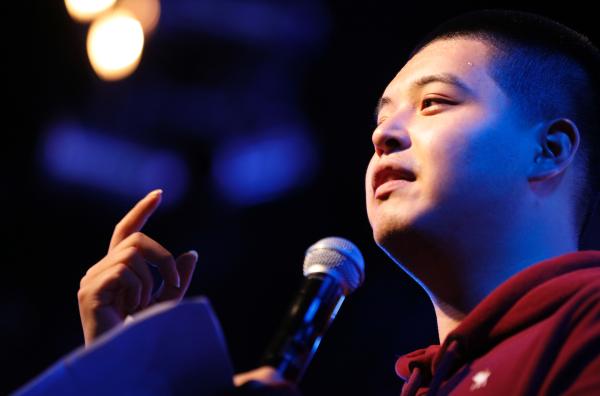 开讲座的马頔很可爱，但思维有点短