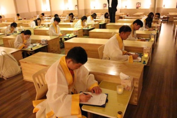 想不开了就先去“死一死”