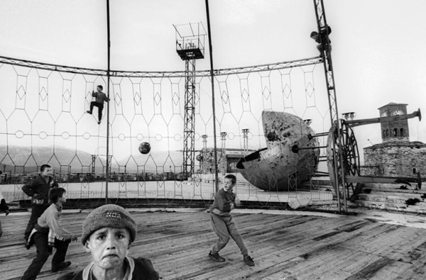 眼光| 你不能在一夜之间组建阿尔巴尼亚，一千零一夜也不能