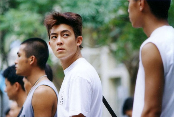 陈冠希：我都不当自己是明星，只想赚点钱