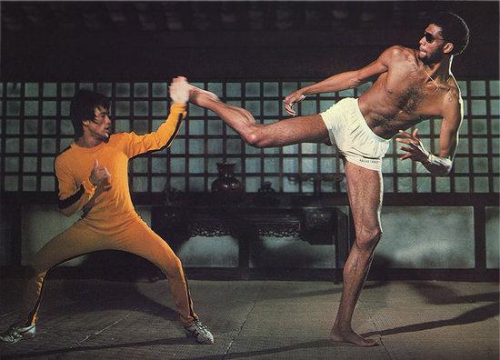 科比推特纪念李小龙诞辰，这些巨星原来都是李小龙“死忠粉”