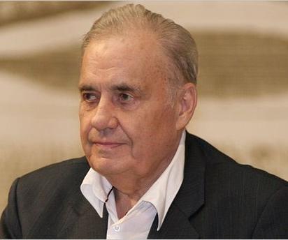 冯宪珍韩童生要在舞台上演苏联老电影《办公室的故事》