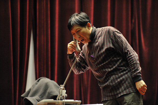 冯宪珍韩童生要在舞台上演苏联老电影《办公室的故事》