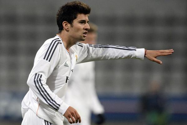 基因的力量爆发了？齐达内二儿子头顶对手被红牌罚下