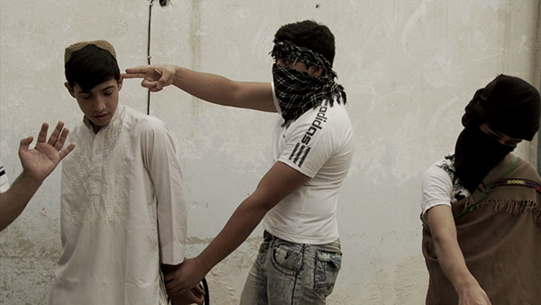 断片| 被禁止歌唱，她硬是用说唱打破了“娃娃新娘”的宿命