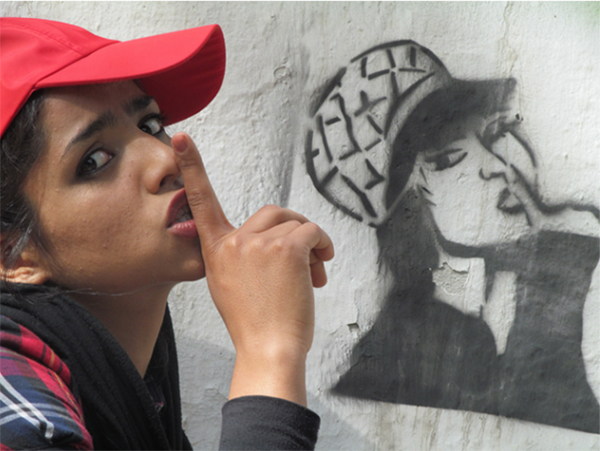 断片| 被禁止歌唱，她硬是用说唱打破了“娃娃新娘”的宿命