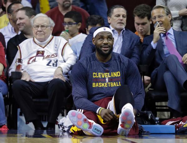 詹姆斯得到耐克5亿“终身合同”，他必须要谢谢库里