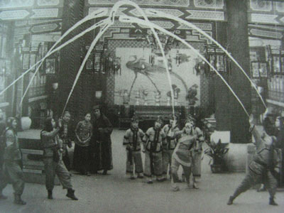 “师父”功夫了得，小心走火入魔