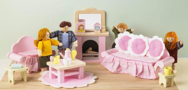 最费钱的玩具其实是娃娃屋，你同意吗？