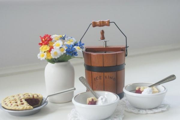 最费钱的玩具其实是娃娃屋，你同意吗？