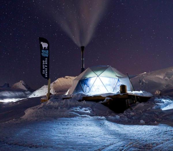 全世界最前卫奇特的滑雪小屋，跟詹姆斯·邦德一起去野