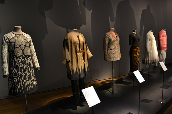 看展览|印度，把神明草木历史记录在织物之上