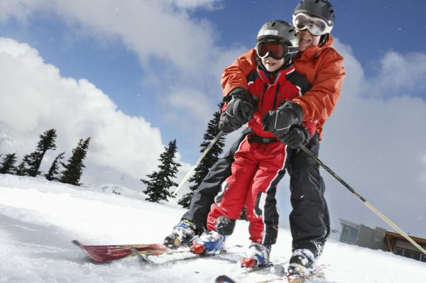 带娃去滑雪、溜冰？专家给初学者的5点提醒