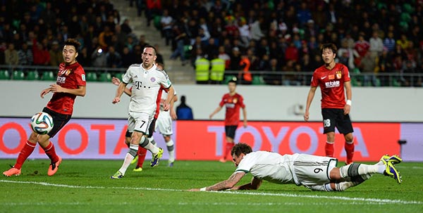 有一种幸福叫“找虐”：我们走了多远的路，才能来到巴萨面前