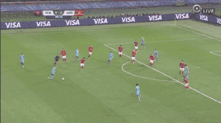 世俱杯巴萨3比0恒大：苏牙帽子戏法，恒大球员邹正断腿