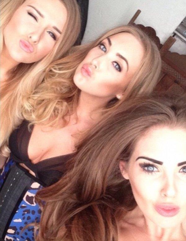 同样是网红发自拍，英国热辣三姐妹已经赚了72万