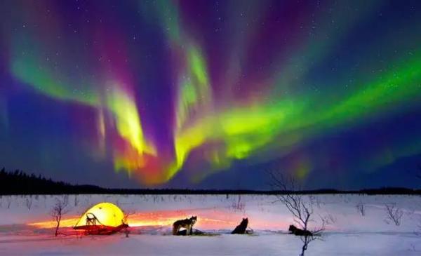一生一次的极光之旅，看看这神秘的夜空之舞