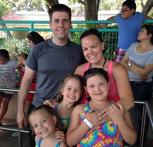 今年的圣诞礼物是——一个小弟弟！