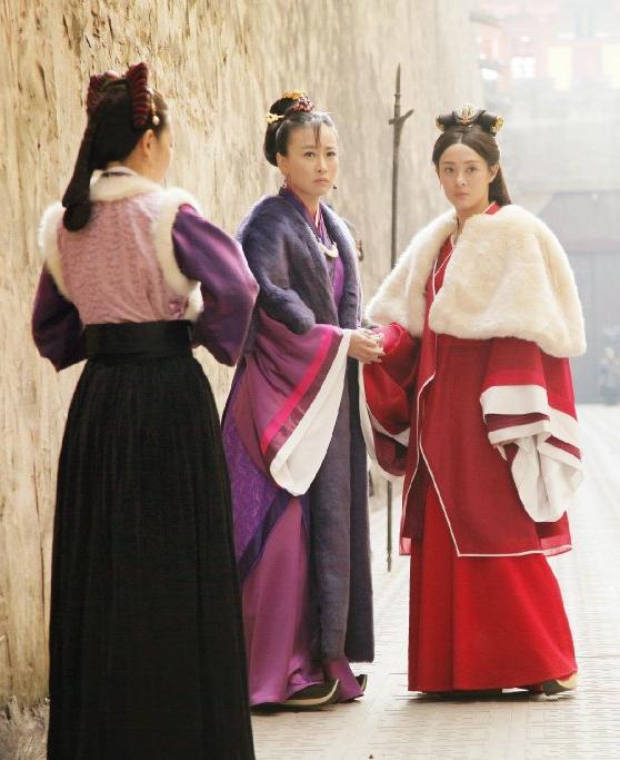 大冬天没有一件像样的披风，都不好意思行走江湖