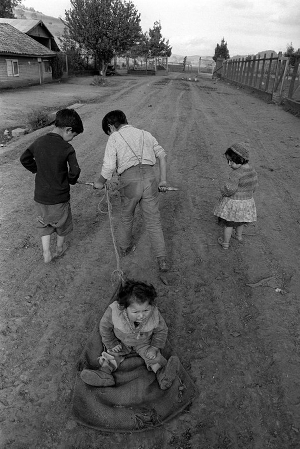 眼光| 你曾走进枪林弹雨，但最后你会回到故乡