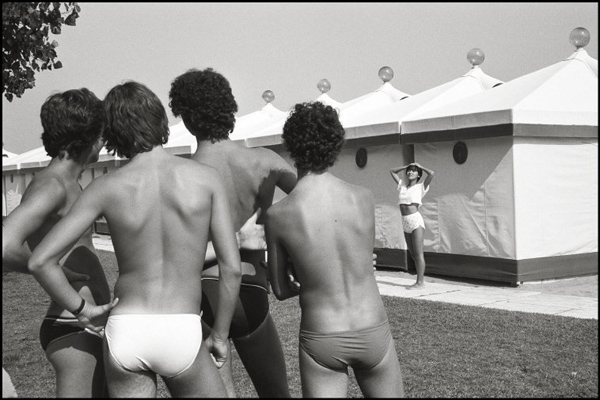 眼光| 你曾走进枪林弹雨，但最后你会回到故乡