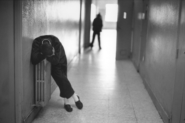 眼光| 你曾走进枪林弹雨，但最后你会回到故乡