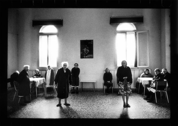 眼光| 你曾走进枪林弹雨，但最后你会回到故乡