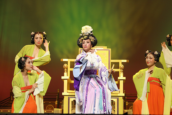 再演武则天，刘晓庆：我就是有缺点的凤凰