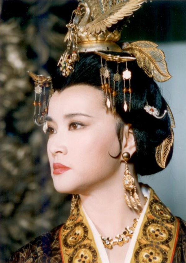 再演武则天，刘晓庆：我就是有缺点的凤凰