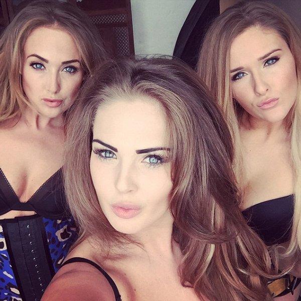 每日一词：“自拍也能当饭吃”