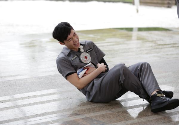 专访｜张艺兴：别人只当我是偶像，而我想当艺术家