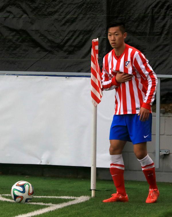 充满“铜臭”的中超转会市场，这些留洋孩子能救中国足球？