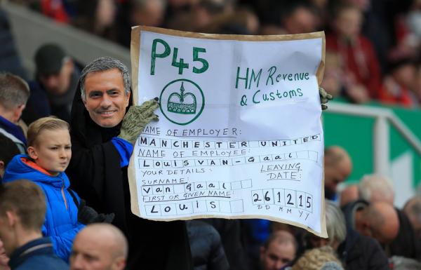 范加尔距离下课还有多远？穆里尼奥等得急死了