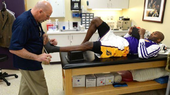 37岁科比的训练表太震撼，他在榨取身上最后一丝爆发力