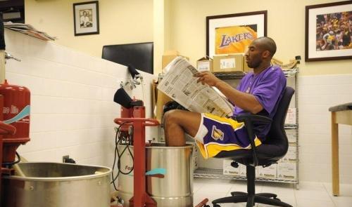 37岁科比的训练表太震撼，他在榨取身上最后一丝爆发力