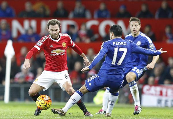 范加尔“续命”还靠弗格森，曼联这次不换帅会后悔吗？